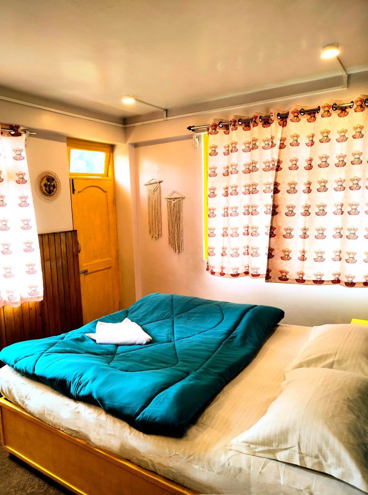 דרג'ילינג Hidden Monkey Backpackers Darjeeling, Batasia מראה חיצוני תמונה